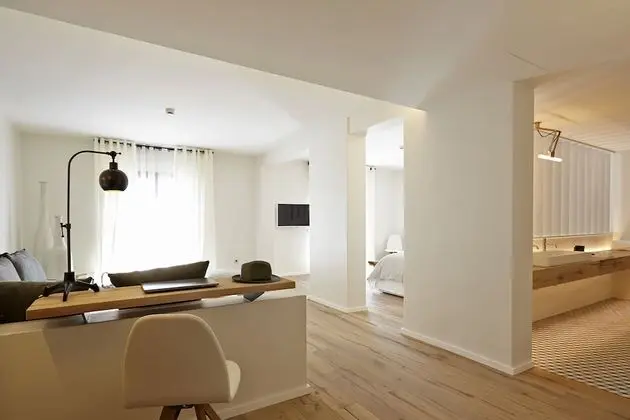 Süit, Bahçe Manzaralı (with Terrace/Balcony)