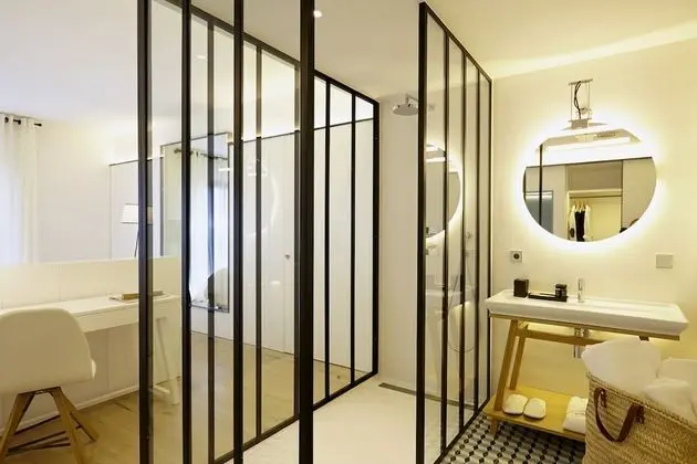 Tek Büyük Yataklı Oda, Teras, Bahçe Manzaralı