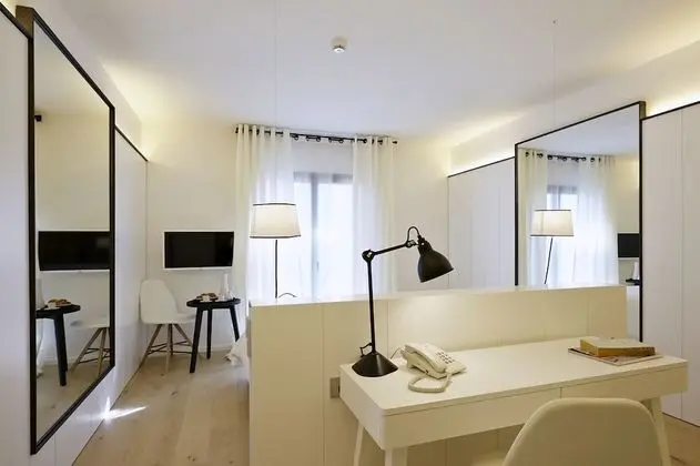 Tek Büyük Yataklı Oda, Teras, Bahçe Manzaralı