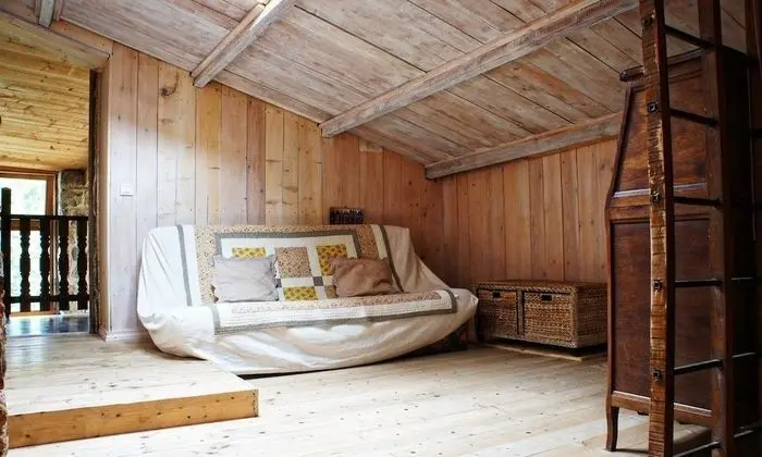Tek Büyük veya İki Ayrı Yataklı Oda (Chambre Châtaignier)