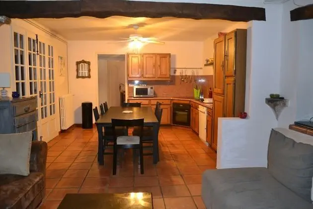 Apart Daire, Sigara İçilmez, Teras (L'Olivier)