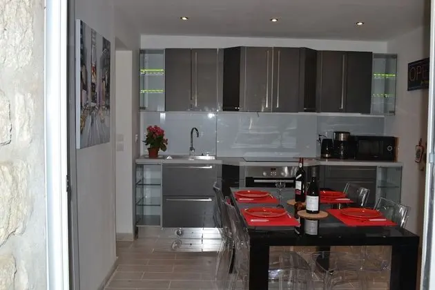 Apart Daire, Teras (Le Neslier)