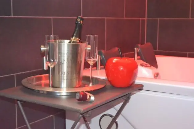 Apart Daire, Teras (Le Neslier)