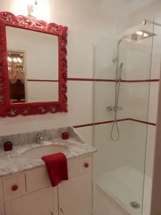 Tek Büyük Yataklı Oda (Manoir)