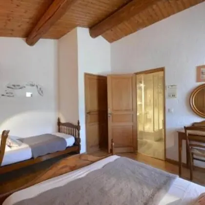 Üç Kişilik Oda, Birden Çok Yatak, Sigara İçilmez