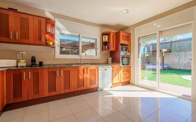 Villa, 4 Yatak Odası, Kişiye Özel Havuzlu