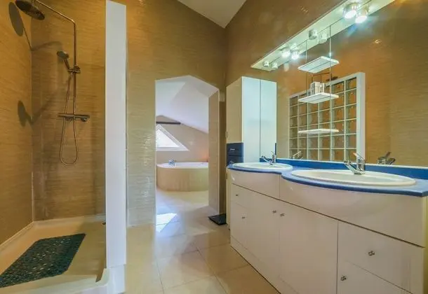 Villa, 4 Yatak Odası, Kişiye Özel Havuzlu