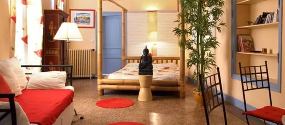 Classic Üç Kişilik Oda (Cypres)