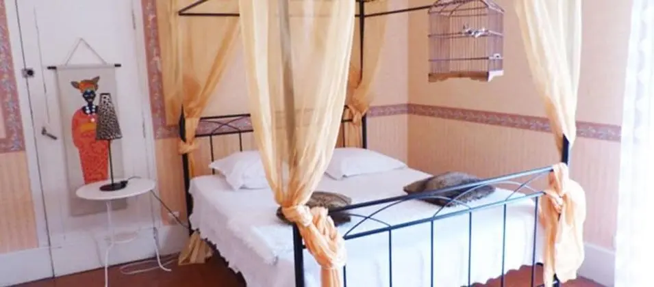 Tek Büyük Yataklı Oda (Poivriers)