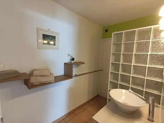 Luxury Tek Büyük Yataklı Oda (Citronnelle)