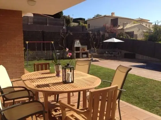 Villa, 4 Yatak Odası, Kişiye Özel Havuzlu