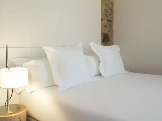 Basic Tek Büyük Yataklı Oda