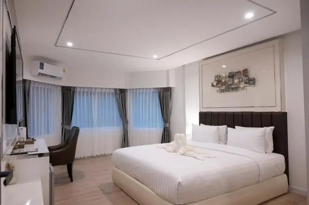 Deluxe Tek Büyük Yataklı Oda
