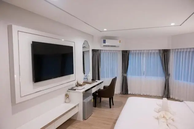 Deluxe Tek Büyük Yataklı Oda