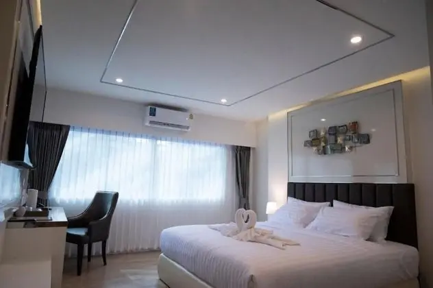 Deluxe Tek Büyük Yataklı Oda