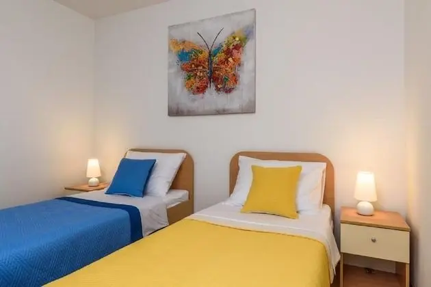 Apart Daire (Maša - modern sea view apartment - A)
