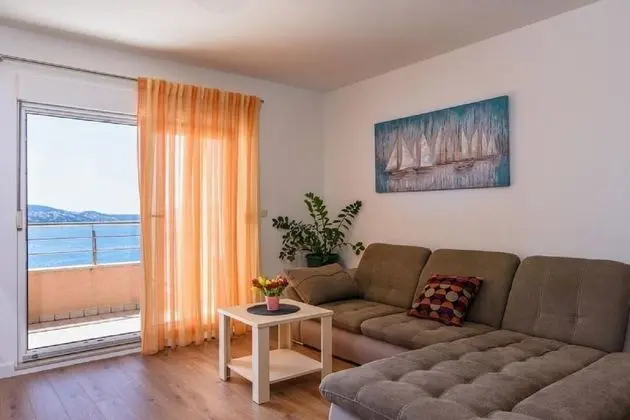 Apart Daire (Maša - modern sea view apartment - A)