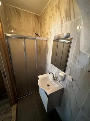 Standart Üç Kişilik Oda, Kara Manzaralı, Balkonlu