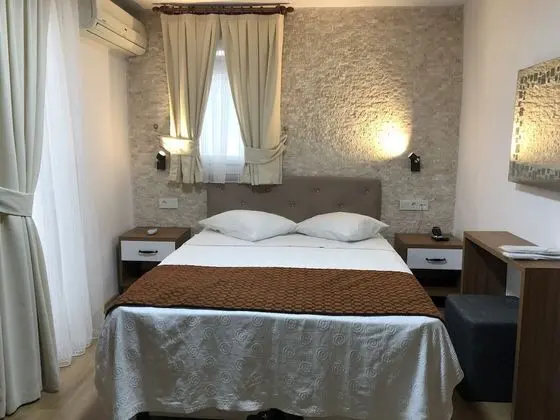 Deluxe Tek Büyük Yataklı Oda, 1 Çift Kişilik Yatak, Balkonlu