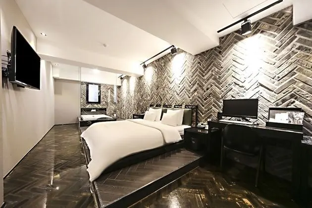 Deluxe Oda (No Breakfast on Mondays)