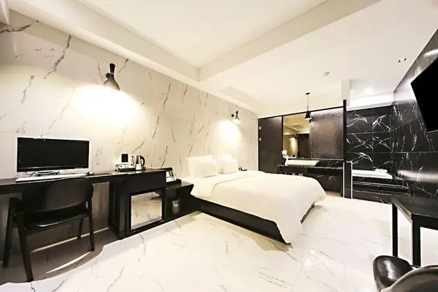 Deluxe Oda (No Breakfast on Mondays)