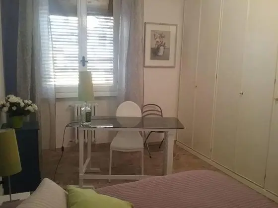 Tek Büyük Yataklı Oda (V)