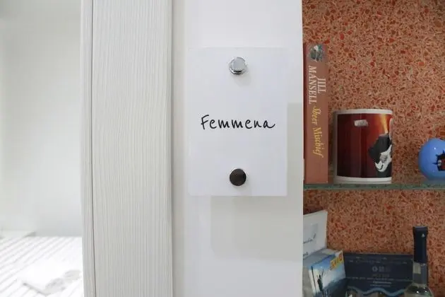 Classic Tek Büyük veya İki Ayrı Yataklı Oda, Avlu Manzaralı