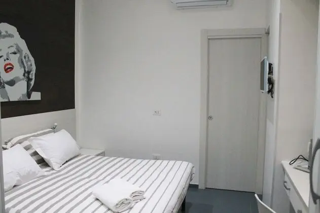 Classic Tek Büyük veya İki Ayrı Yataklı Oda, Avlu Manzaralı