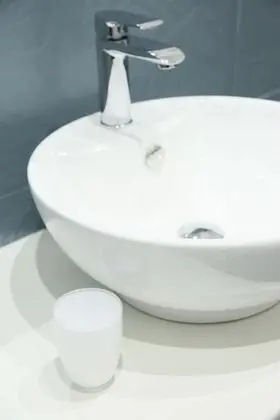 Classic Tek Büyük veya İki Ayrı Yataklı Oda, Avlu Manzaralı