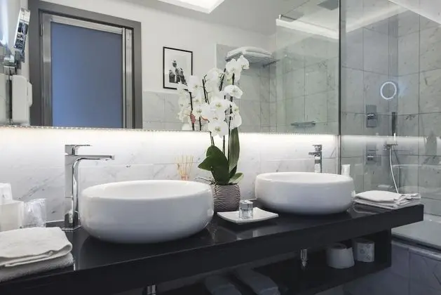 Junior Süit, Banyolu/Duşlu, Şehir Manzaralı