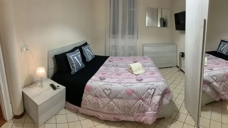 Honeymoon Tek Büyük Yataklı Oda, Banyolu/Duşlu, Bahçe Manzaralı