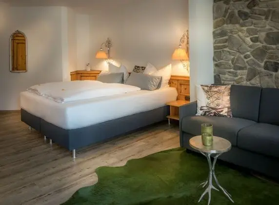Comfort Tek Büyük Yataklı Oda, Sigara İçilmez, Bahçe Manzaralı