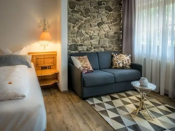 Comfort Tek Büyük Yataklı Oda, Sigara İçilmez, Bahçe Manzaralı