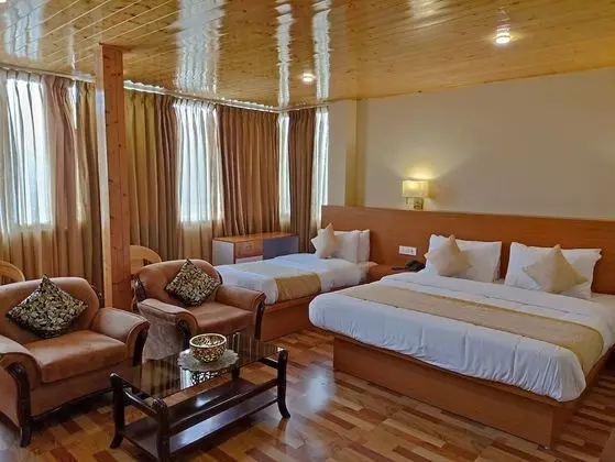 Deluxe Üç Kişilik Oda