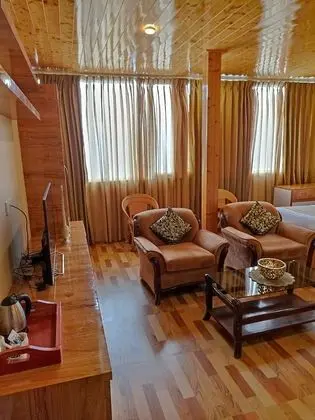 Deluxe Üç Kişilik Oda