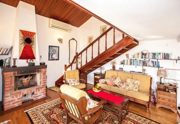 Villa, 4 Yatak Odası, Sigara İçilebilir, Şömine