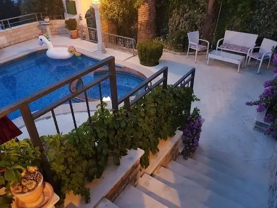 Villa, 4 Yatak Odası, Sigara İçilebilir, Şömine