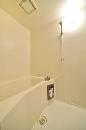 İki Ayrı Yataklı Oda (Modern twin room with tatami area)