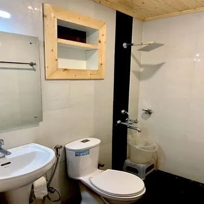 Luxury Tek Büyük Yataklı Oda, 1 En Büyük (King) Boy Yatak, Dağ Manzaralı