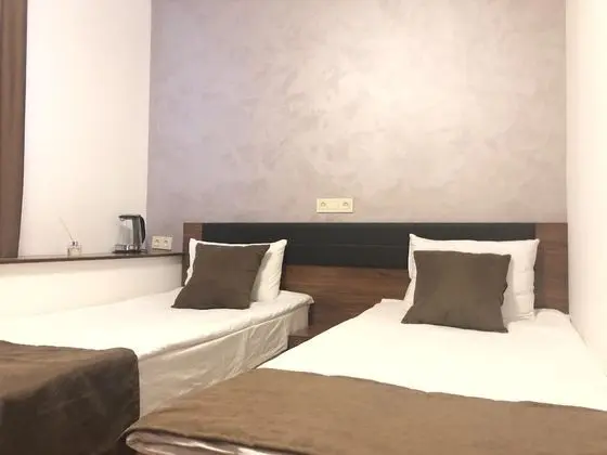 Tek Büyük veya İki Ayrı Yataklı Oda