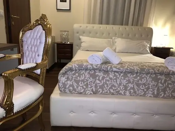 Tek Büyük Yataklı Oda, Banyolu/Duşlu