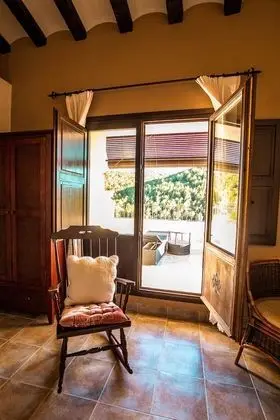 Grand Oda, Sigara İçilmez