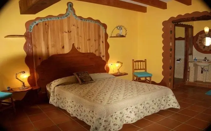 Standard Tek Büyük Yataklı Oda