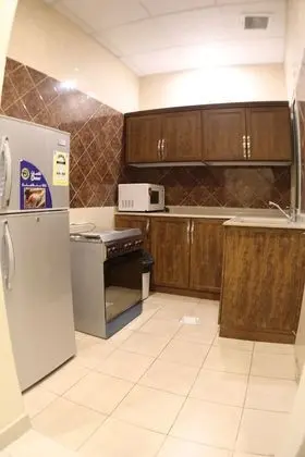 Apart Daire, 2 Yatak Odası, Küçük Mutfak
