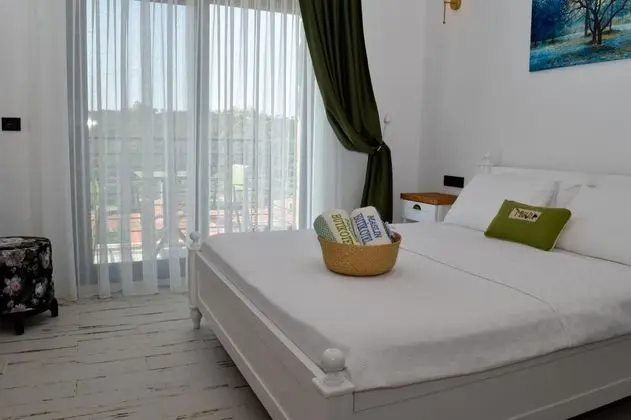 Deluxe Çift Kişilik Oda, Deniz ve Doğa Manzaralı, Balkonlu