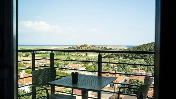 Deluxe Tek Büyük Yataklı Oda, Balkon, Deniz Manzaralı