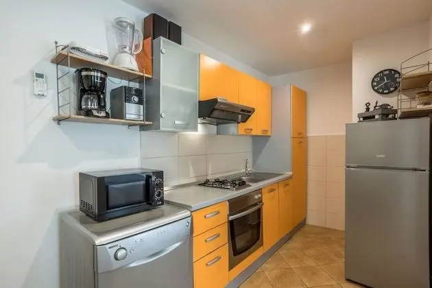 Ev (Maslina - close to the sea - H(2+2))