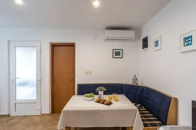 Ev (Maslina - close to the sea - H(2+2))