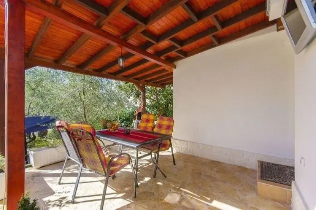 Ev (Maslina - close to the sea - H(2+2))