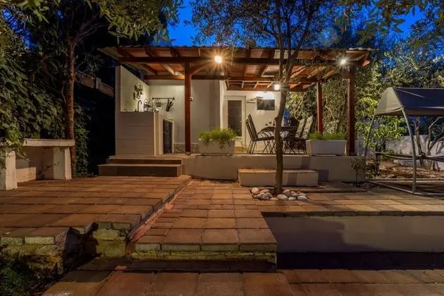 Ev (Maslina - close to the sea - H(2+2))